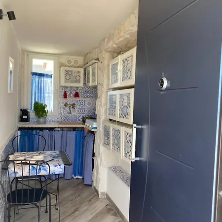 Laviniahouse 3* Nettuno
